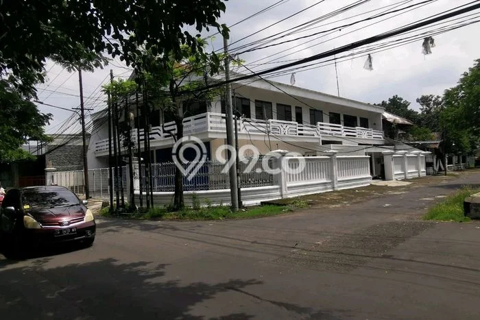 Disewakan Ruko di Rungkut Surabaya LT 690m2, LB 690m2 Disewakan Ruko di Rungkut Surabaya LT 690m2, LB 690m2