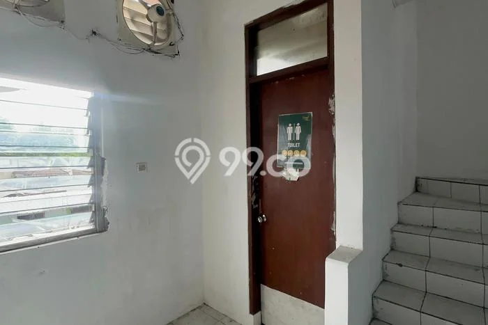 Area Ramai! Ruko Dijual di Kebayoran Lama untuk Bisnis Luas Bangunan 504m2 Area Ramai! Ruko Dijual di Kebayoran Lama untuk Bisnis Luas Bangunan 504m2