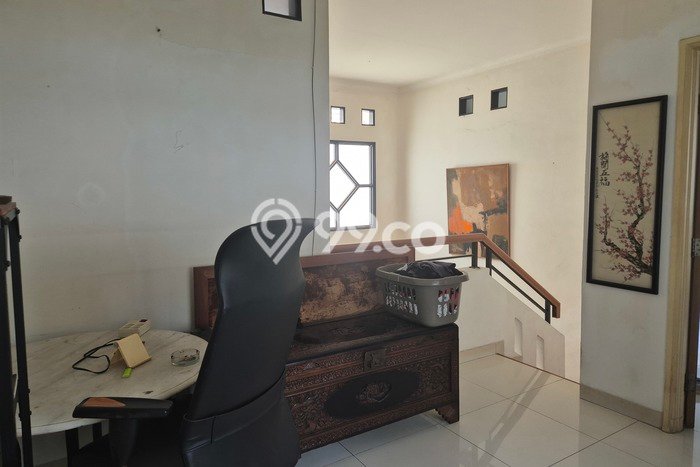 Rumah Minimalis 4 KT LT 210m2 di Kemang Pratama Rumah Minimalis 4 KT LT 210m2 di Kemang Pratama
