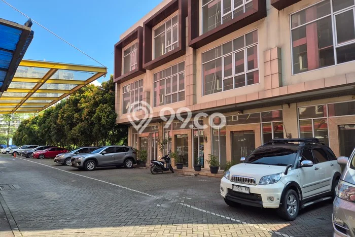 Unit Ruko Dijual di Bekasi Barat Bekasi Luas Bangunan 225m2 Unit Ruko Dijual di Bekasi Barat Bekasi Luas Bangunan 225m2