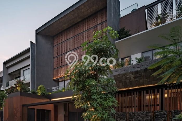 Rumah Elit Modern Siap Huni di Pantai Indah Kapuk Jakarta Utara Rumah Elit Modern Siap Huni di Pantai Indah Kapuk Jakarta Utara