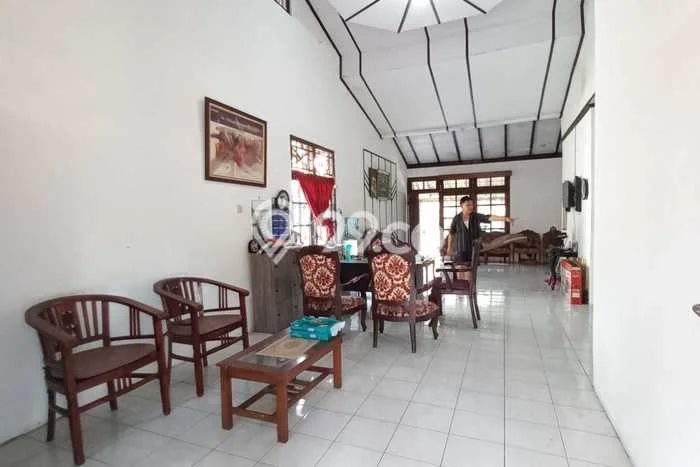 Rumah Strategis Minimalis Lb 170m2 di Ciputat, Tangerang Selatan Rumah Strategis Minimalis Lb 170m2 di Ciputat, Tangerang Selatan