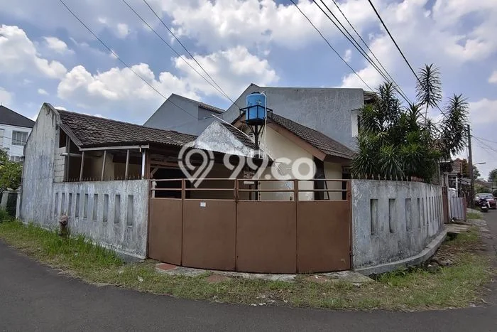 Sewa Rumah Murah di BSD Griya Loka Tangerang dengan 3 Kamar Tidur Sewa Rumah Murah di BSD Griya Loka Tangerang dengan 3 Kamar Tidur
