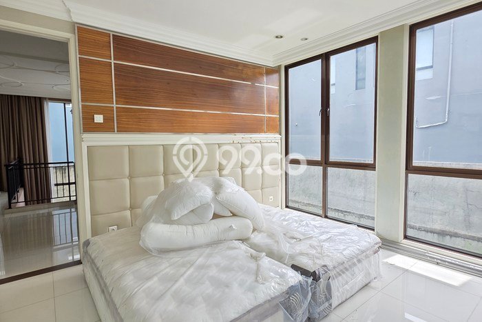 For Sale! Premium House LT 394m2 Desain Modern di Resor Dago Pakar For Sale! Premium House LT 394m2 Desain Modern di Resor Dago Pakar
