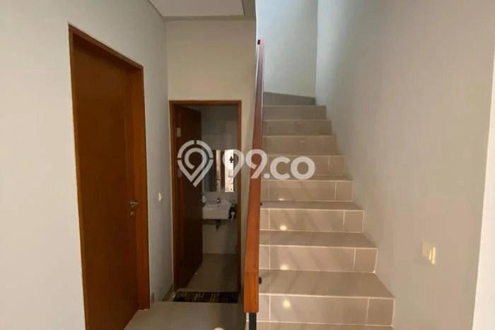 Rumah Modern 3 Kamar LT 105m2 di Cibubur Rumah Modern 3 Kamar LT 105m2 di Cibubur