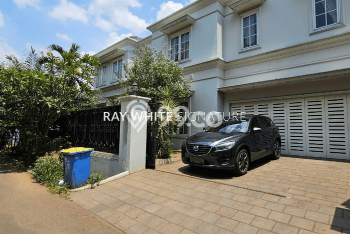 Jual Cepat Hunian Mewah Cozy di Jakarta Selatan Jual Cepat Hunian Mewah Cozy di Jakarta Selatan