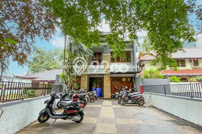 For Sale Rumah Mewah Exclusive di Tebet, Jakarta Selatan For Sale Rumah Mewah Exclusive di Tebet, Jakarta Selatan