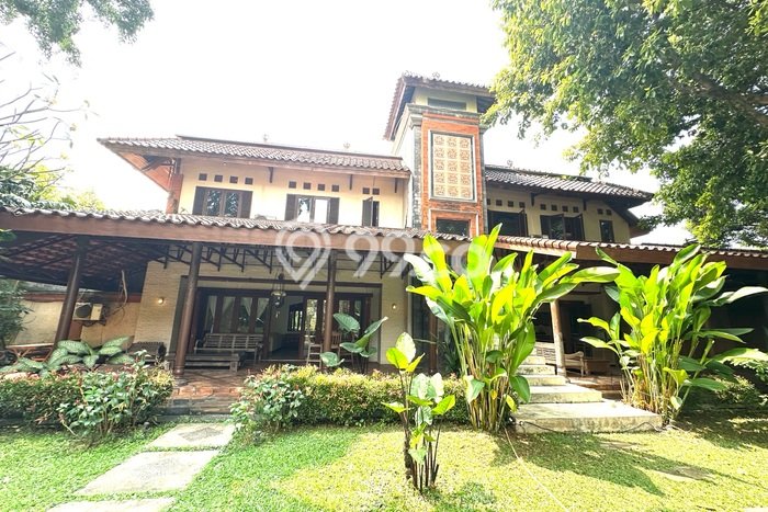 Dijual Rumah Elit Exclusive di Ciputat Timur, Tangerang Selatan Dijual Rumah Elit Exclusive di Ciputat Timur, Tangerang Selatan