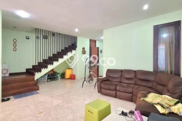 Rumah Elit Modern Tanpa Renovasi di Lebak Bulus Jakarta Selatan Rumah Elit Modern Tanpa Renovasi di Lebak Bulus Jakarta Selatan