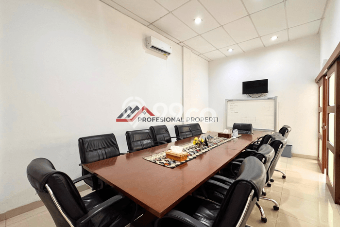 Ruko Premium di , Luas 294m2m², Lokasi Jalan Utama Ruko Premium di , Luas 294m2m², Lokasi Jalan Utama