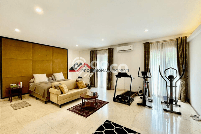For Sale! Luxury House LT 425m2 Desain Elegan di Kemang For Sale! Luxury House LT 425m2 Desain Elegan di Kemang