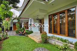 For Sale! Luxury House LT 56000m2 Desain Elegan di Pondok Indah For Sale! Luxury House LT 56000m2 Desain Elegan di Pondok Indah