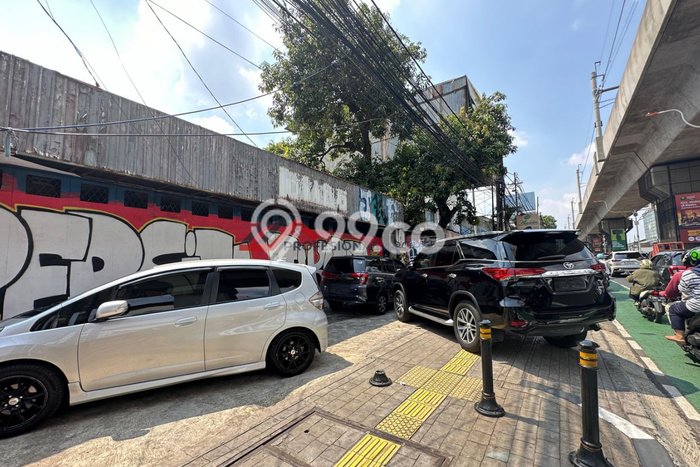 Kantor Dijual di Jakarta Selatan LT 382m2 & LB 150m2 Lokasi Terbaik! Kantor Dijual di Jakarta Selatan LT 382m2 & LB 150m2 Lokasi Terbaik!