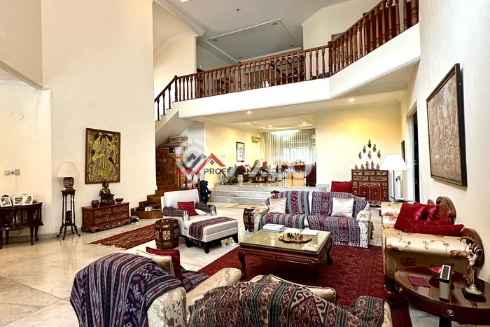 Jual Rumah Mewah Megah Dengan View Eksklusif di Kemang, Jakarta Selatan Jual Rumah Mewah Megah Dengan View Eksklusif di Kemang, Jakarta Selatan