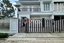Bisa KPR! Rumah Lebak Bulus, Jakarta Selatan, LT 302m² LB 450m² Bisa KPR! Rumah Lebak Bulus, Jakarta Selatan, LT 302m² LB 450m²