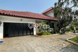 Rumah Elit Modern Tanpa Renovasi di Kemang Jakarta Selatan Rumah Elit Modern Tanpa Renovasi di Kemang Jakarta Selatan