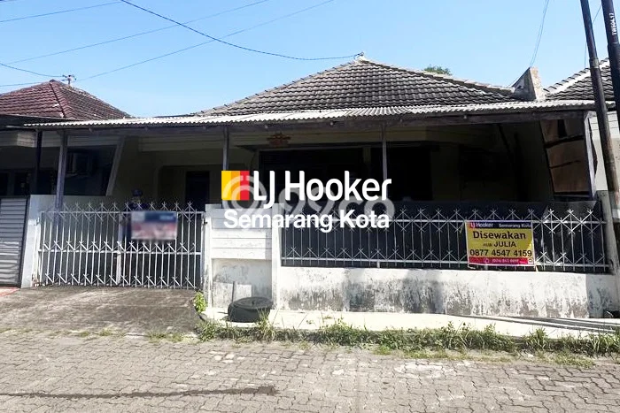 Lokasi strategis! Rumah siap huni disewakan di Semarang Barat LB 100m2 Lokasi strategis! Rumah siap huni disewakan di Semarang Barat LB 100m2