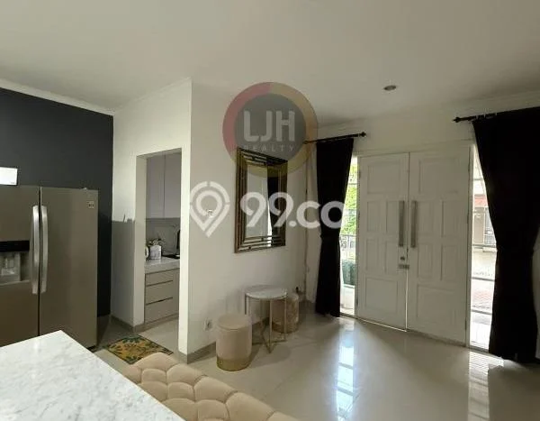 Dijual Rumah Premium dengan Fasilitas Sekitar Lengkap di Semarang Barat, Semarang Dijual Rumah Premium dengan Fasilitas Sekitar Lengkap di Semarang Barat, Semarang