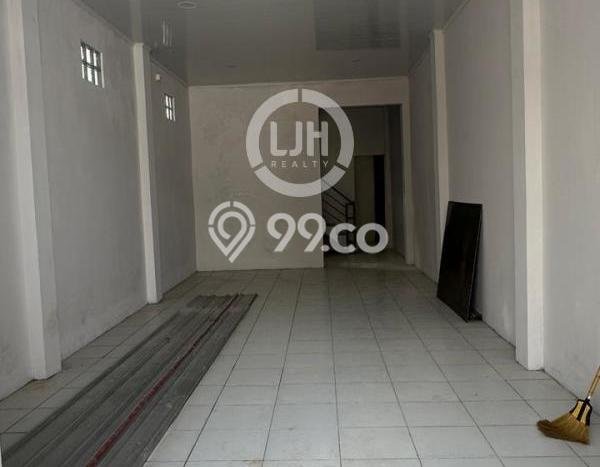 Ruko Disewakan Lokasi Semarang Barat Semarang Harga Spesial! Ruko Disewakan Lokasi Semarang Barat Semarang Harga Spesial!