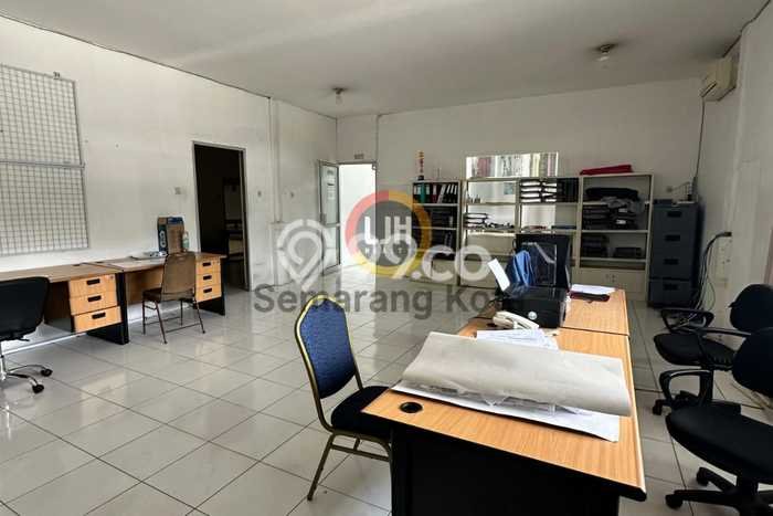 Area Ramai! Gudang Dijual di Tugu untuk Bisnis Luas Bangunan 6000m2 Area Ramai! Gudang Dijual di Tugu untuk Bisnis Luas Bangunan 6000m2