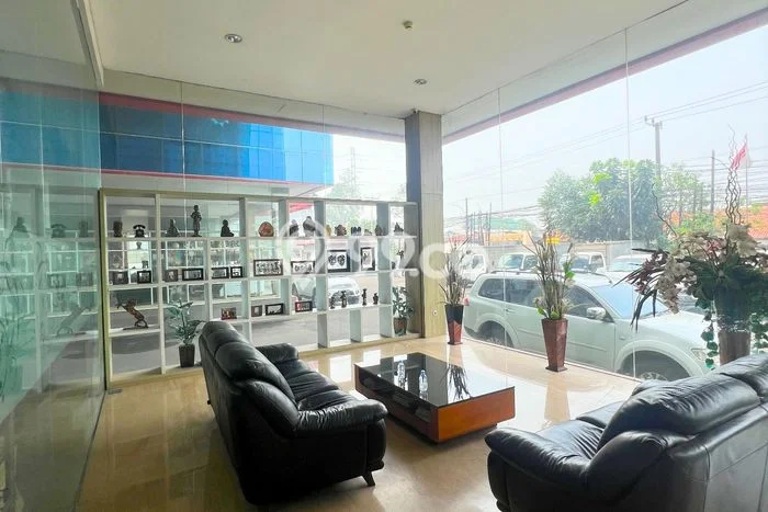 Area Ramai! Kantor Dijual di Cipondoh untuk Bisnis Luas Bangunan 1350m2 Area Ramai! Kantor Dijual di Cipondoh untuk Bisnis Luas Bangunan 1350m2