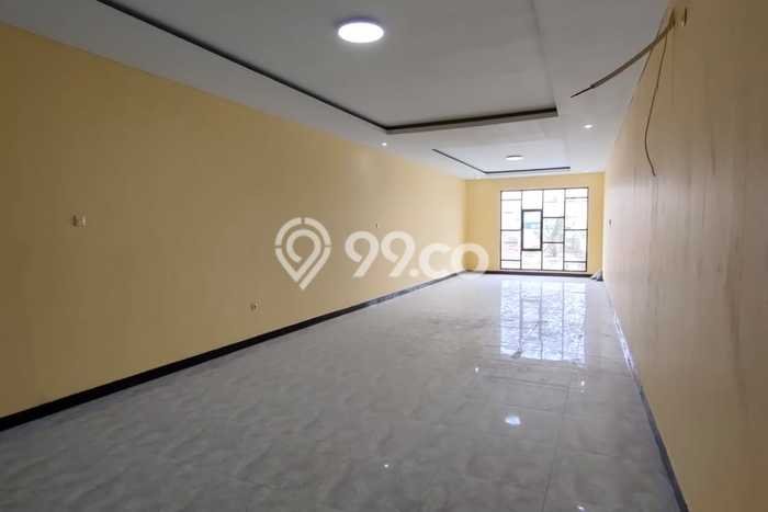 LOKASI STRATEGIS! Ruko di Jelambar, Luas 200m², Pusat Komersial, Mainroad LOKASI STRATEGIS! Ruko di Jelambar, Luas 200m², Pusat Komersial, Mainroad