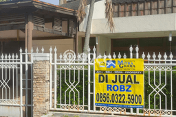 SPECIAL PROPERTY! Rumah area , LT 490m2m² LB 400m2m² SPECIAL PROPERTY! Rumah area , LT 490m2m² LB 400m2m²