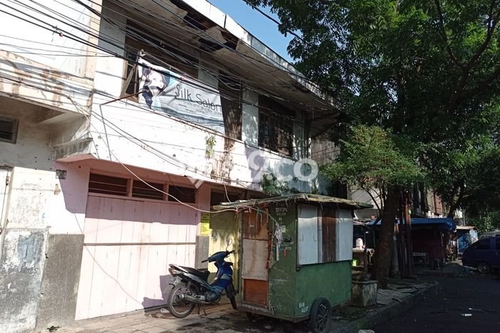 Dijual Rumah Luas Elegan Dengan View Eksklusif di Bojongloa, Bandung Dijual Rumah Luas Elegan Dengan View Eksklusif di Bojongloa, Bandung