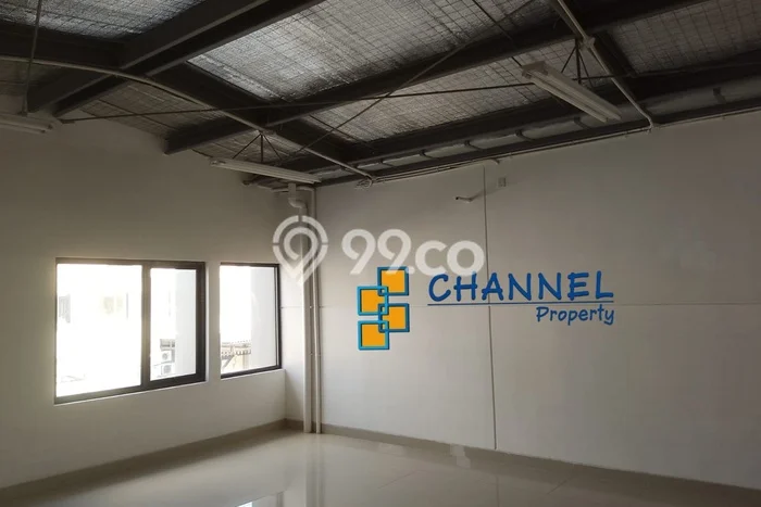 Unit Gudang Disewa Lokasi BSD, Tangerang Selatan Spesifikasi Luas Bangunan 120m2 Unit Gudang Disewa Lokasi BSD, Tangerang Selatan Spesifikasi Luas Bangunan 120m2