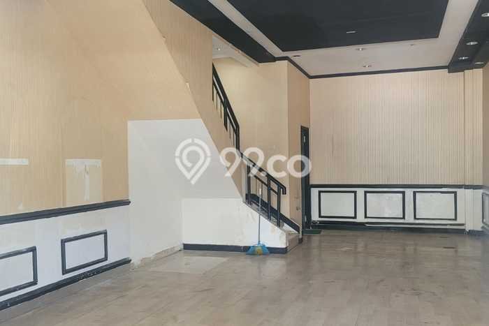 Unit Komersial Disewakan di Tangerang Area Strategis Harga Kompetitif Unit Komersial Disewakan di Tangerang Area Strategis Harga Kompetitif