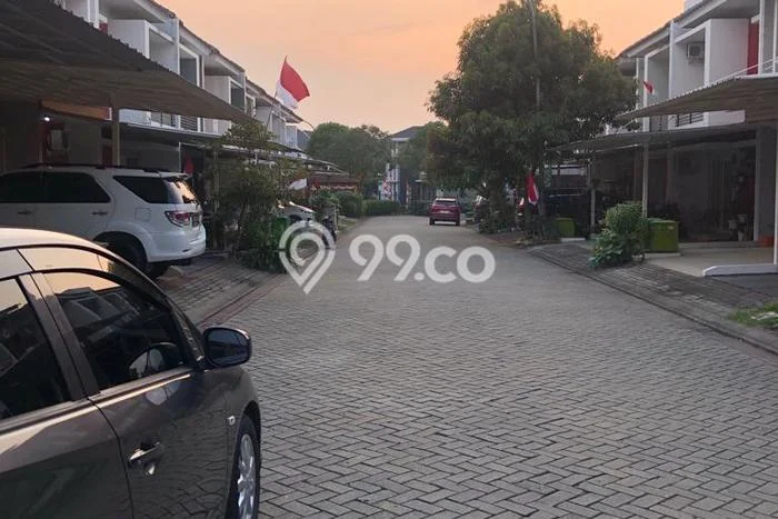 Rumah Luas Asri 3 KT Siap Pakai di BSD Residence One Tangerang Rumah Luas Asri 3 KT Siap Pakai di BSD Residence One Tangerang