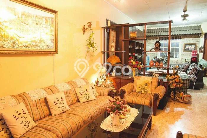 For Sale Hunian Rumah Terawat 5 KT di Solo Baru, Surakarta For Sale Hunian Rumah Terawat 5 KT di Solo Baru, Surakarta