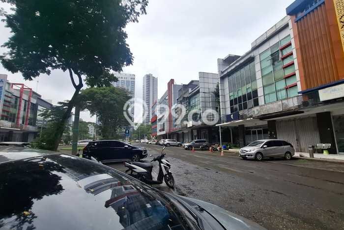 FOR SALE! Ruko di BSD Tangerang Selatan, LT 75m2, LB 300m2 FOR SALE! Ruko di BSD Tangerang Selatan, LT 75m2, LB 300m2