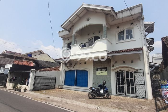 Hunian Cantik Minimalis Lb 400m2 di Tanjung Karang Pusat, Bandar Lampung Hunian Cantik Minimalis Lb 400m2 di Tanjung Karang Pusat, Bandar Lampung