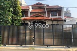Hunian Elit LB 200m2 Siap Pakai Desain Elegan di Pondok Indah, Jakarta Selatan Hunian Elit LB 200m2 Siap Pakai Desain Elegan di Pondok Indah, Jakarta Selatan
