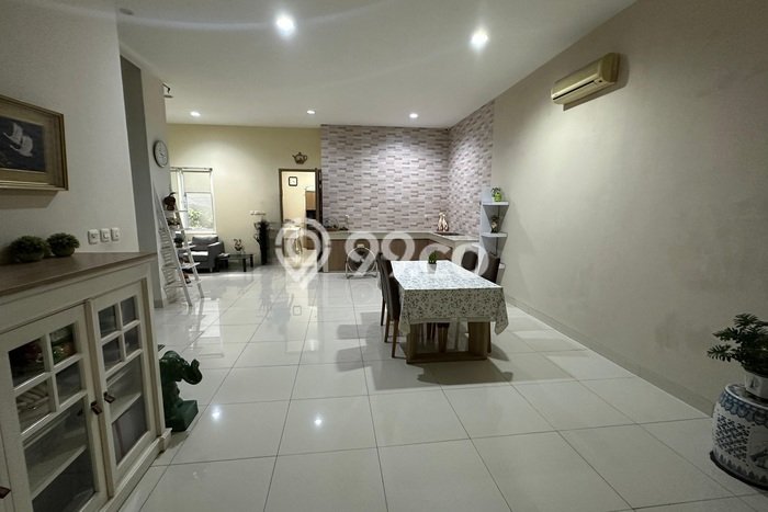 Rumah Elit Modern Tanpa Renovasi di Pluit Jakarta Utara Rumah Elit Modern Tanpa Renovasi di Pluit Jakarta Utara