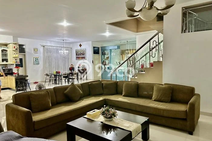 Rumah Luxury Modern Tanpa Renovasi di Pluit Jakarta Utara Rumah Luxury Modern Tanpa Renovasi di Pluit Jakarta Utara