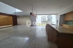 Jual Rumah Luas Elegan Dengan View Cantik di Intercon, Jakarta Barat Jual Rumah Luas Elegan Dengan View Cantik di Intercon, Jakarta Barat