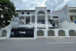 Siap Huni Rumah Mewah 5 Kamar di Denpasar Barat Dekat ke Mana Saja Siap Huni Rumah Mewah 5 Kamar di Denpasar Barat Dekat ke Mana Saja