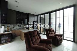 Rumah Mewah Dijual LT 104m2 di Serpong, Tangerang Selatan Rumah Mewah Dijual LT 104m2 di Serpong, Tangerang Selatan