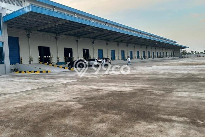 Gudang untuk Disewa di Pusat Bekasi Luas Bangunan 23000m2 Gudang untuk Disewa di Pusat Bekasi Luas Bangunan 23000m2