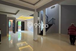 Hot Offer Hunian Mewah Ideal dan Luas di Serpong, Tangerang Selatan Hot Offer Hunian Mewah Ideal dan Luas di Serpong, Tangerang Selatan