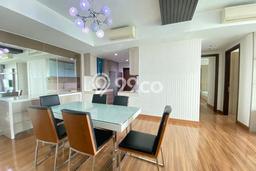 Apartemen Disewakan 3 Kamar Hemat Siap Huni di Jakarta Barat, Luas 134m2 Apartemen Disewakan 3 Kamar Hemat Siap Huni di Jakarta Barat, Luas 134m2