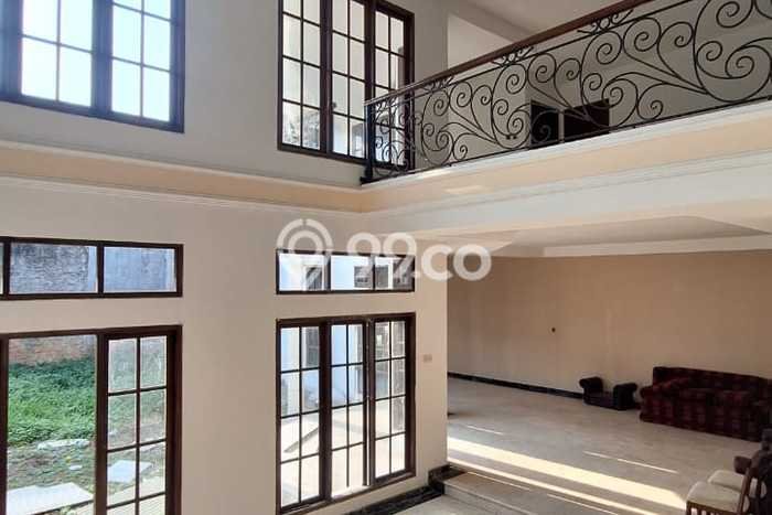 Rumah Mewah LB 390m2 Siap Pakai Desain Elegan di Banjar Wijaya, Tangerang Rumah Mewah LB 390m2 Siap Pakai Desain Elegan di Banjar Wijaya, Tangerang