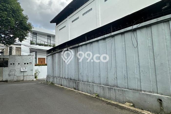 Rumah Elit LB 1500m2 Siap Pakai Desain Elegan di Kemang, Jakarta Selatan Rumah Elit LB 1500m2 Siap Pakai Desain Elegan di Kemang, Jakarta Selatan
