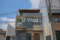 Rumah Elit Modern Tanpa Renovasi di Villa Meruya Jakarta Barat Rumah Elit Modern Tanpa Renovasi di Villa Meruya Jakarta Barat