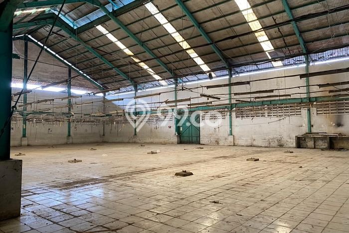 Gudang Area Bisnis di Rawa Buaya, Luas 1191m², Jalan Utama Gudang Area Bisnis di Rawa Buaya, Luas 1191m², Jalan Utama