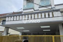 Rumah Luxury Modern Tanpa Renovasi di Taman Palem Jakarta Barat Rumah Luxury Modern Tanpa Renovasi di Taman Palem Jakarta Barat