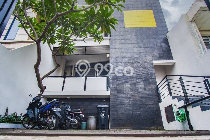 Kost Dijual di Kemanggisan dengan 20 KT dan Luas 350m2 Kost Dijual di Kemanggisan dengan 20 KT dan Luas 350m2