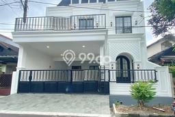 Hunian Mewah LB 363m2 Siap Huni Desain Elegan di Bintaro, Tangerang Selatan Hunian Mewah LB 363m2 Siap Huni Desain Elegan di Bintaro, Tangerang Selatan
